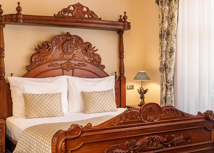 Iron Gate & By Bhg 5* براغ