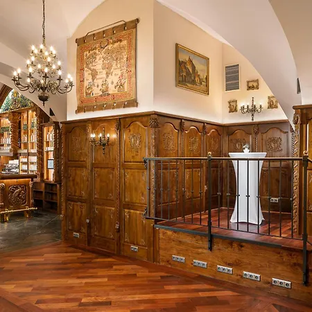 Iron Gate & By Bhg Hotel Prag