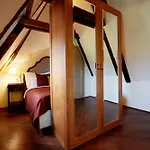 Iron Gate & By Bhg Hotel Praha
