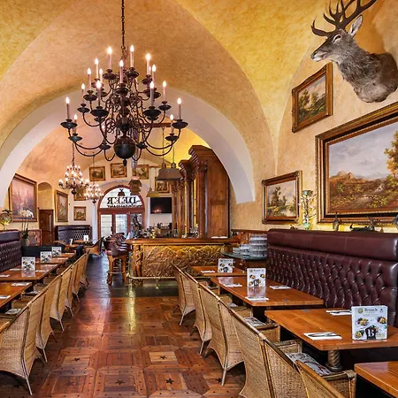 Iron Gate & By Bhg 5* Prag