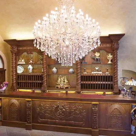 Iron Gate & By Bhg 5* Praag