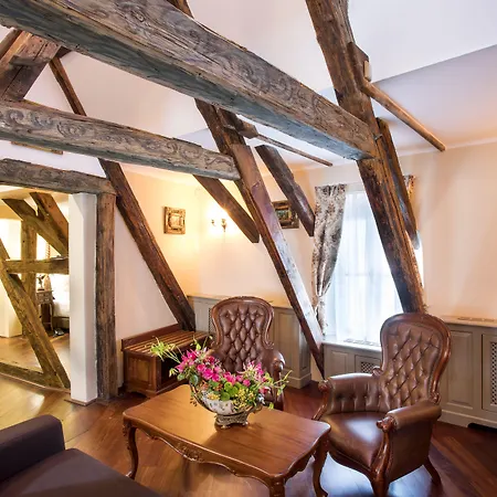 Iron Gate & By Bhg 5*