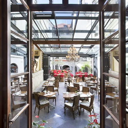 Iron Gate & By Bhg 5* Praag