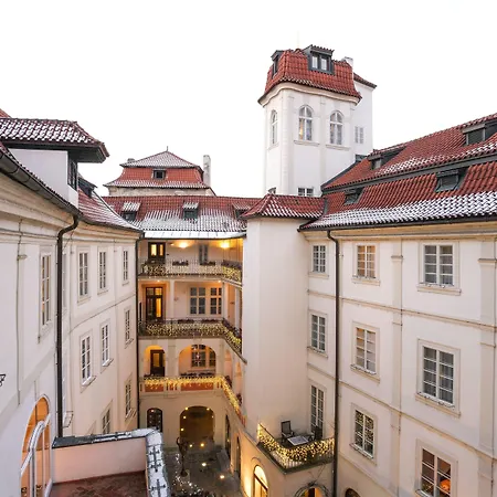 Iron Gate & By Bhg 5*