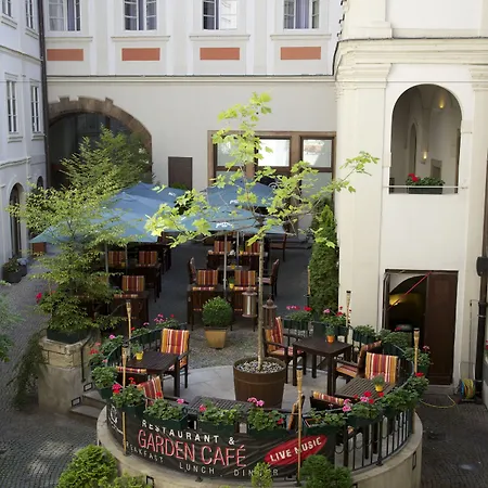 Hotel Iron Gate & By Bhg