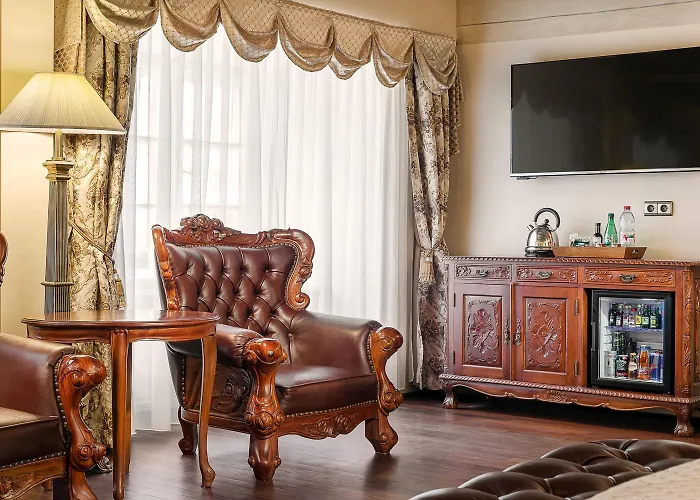 Hotel Iron Gate & By Bhg