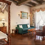 Iron Gate & By Bhg 5*