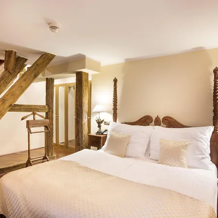 Hotel Iron Gate & By Bhg