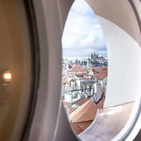 Iron Gate & By Bhg Hotel 5*