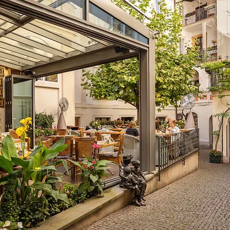 Iron Gate & By Bhg 5*